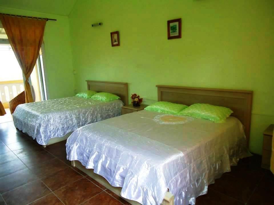 Coralie La Diffe'Rence Guest House Port Mathurin Exterior photo